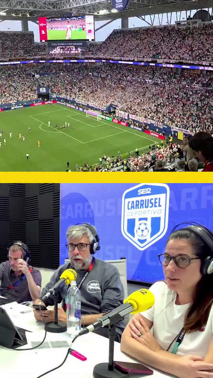 La afición inglesa canta Wonderwall mientras Liam Gallagher critica el arbitraje