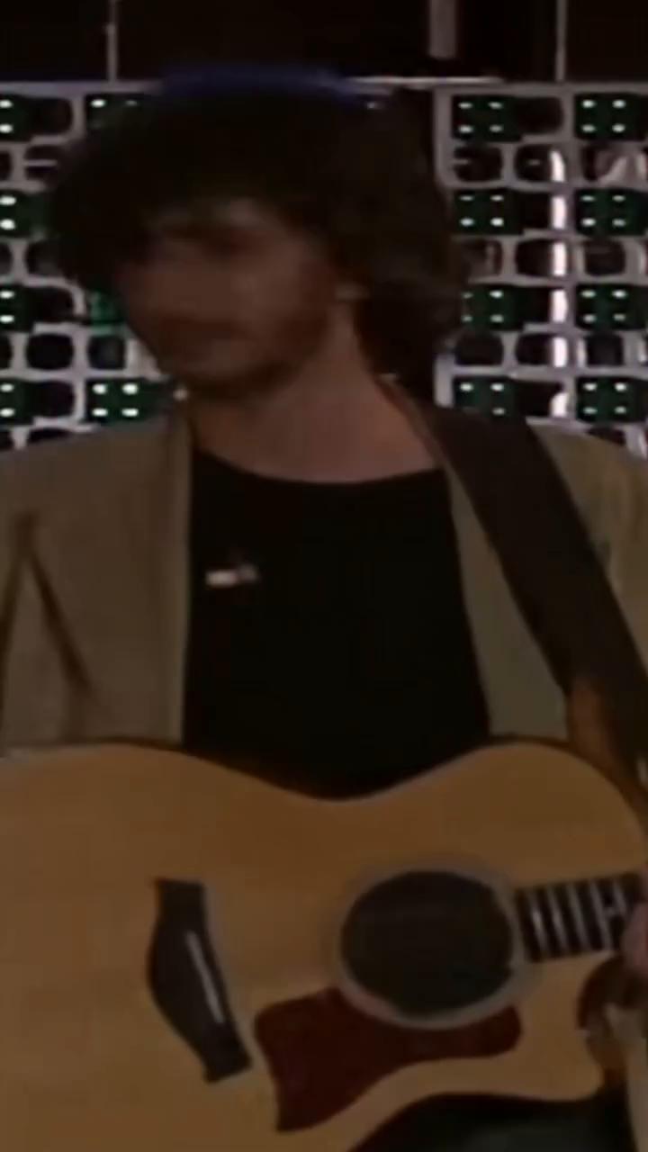 Antonio Vega sorprendió a todos al cantar sin ninguna referencia de tono