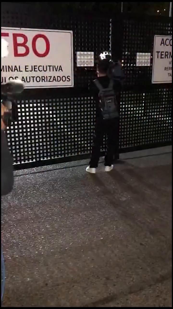 Fãs gritam por Cristiano Ronaldo e pedem sua saída da seleção