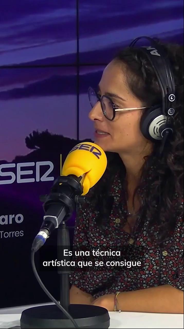 Artista revela cómo nació su técnica única con radiografías en hospital