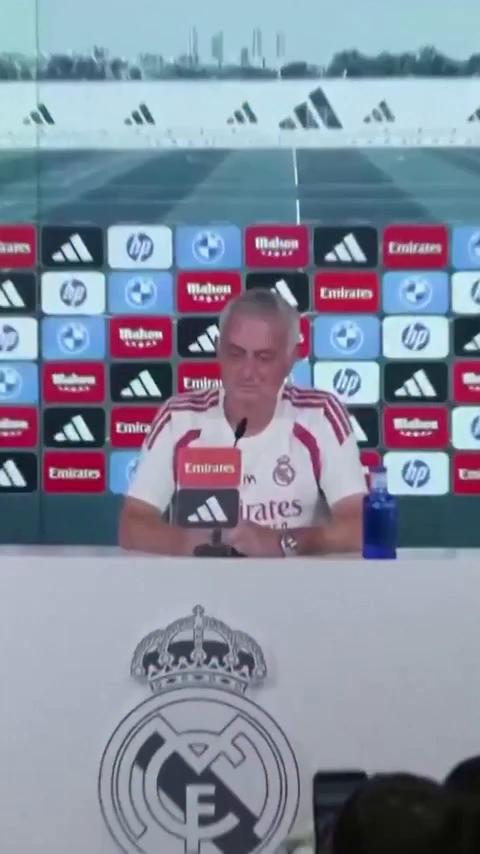 Mourinho: 'Los títulos del Madrid son de Zidane y los jugadores'