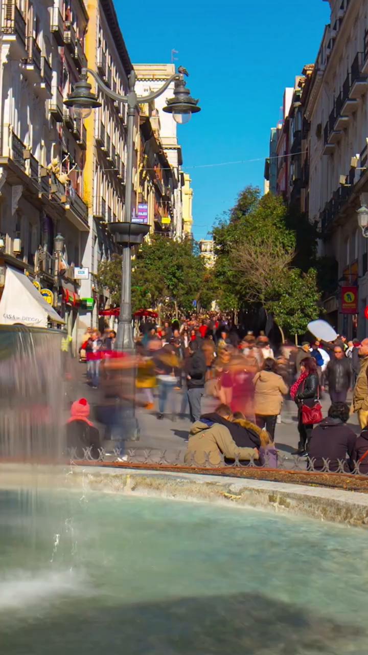 La ciudad negocio convierte la diversidad de Lavapiés en pilar de marca