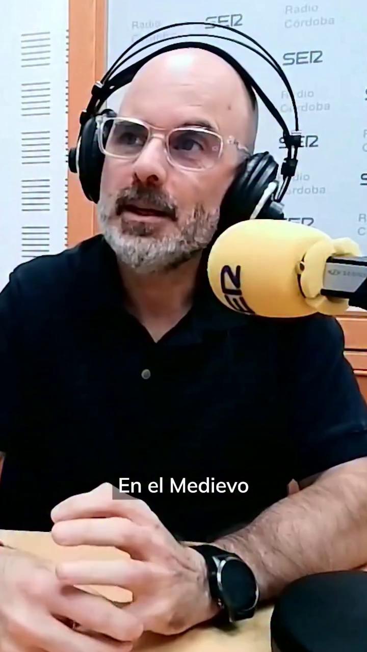 Tomás de Aquino sitúa la afabilidad entre la adulación y el litigio