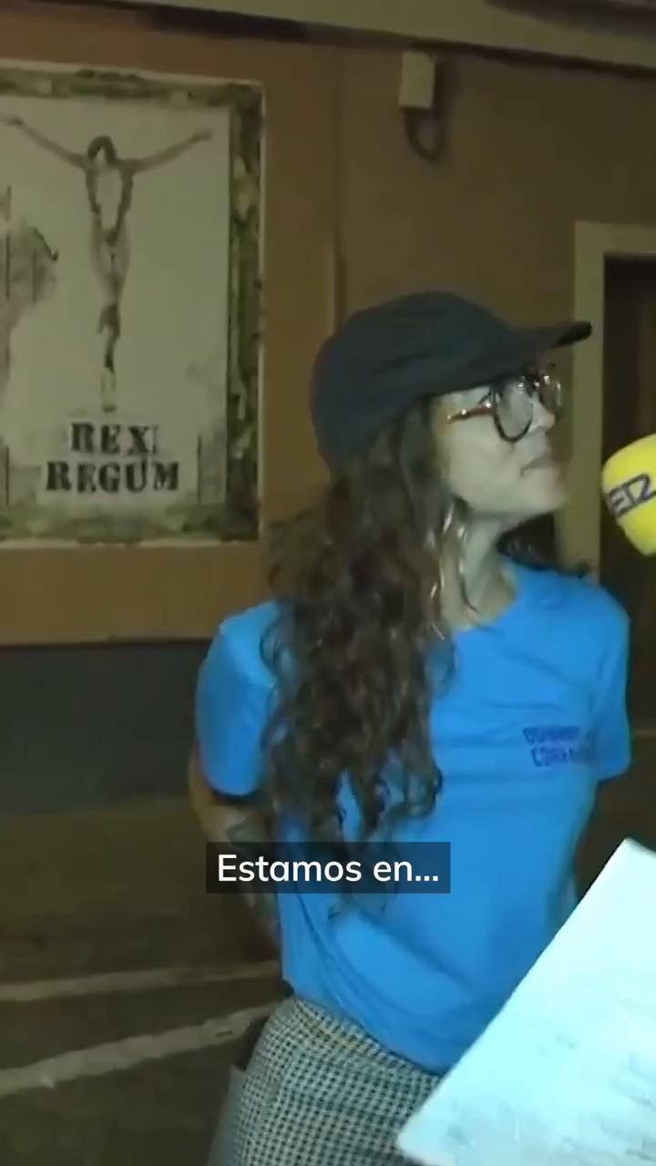Estefi resiste en el corralón de Castellar ante amenazas por un hotel de lujo