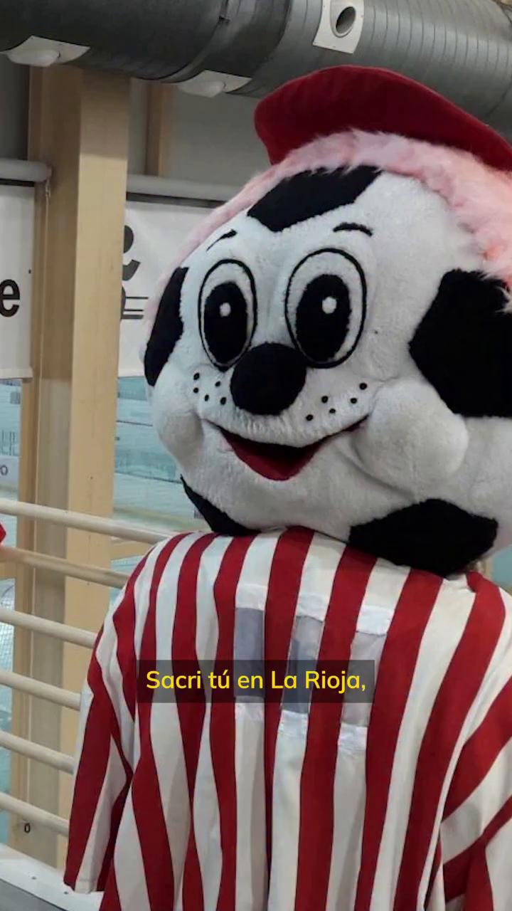 Señor Gol, la mascota del Logroñés que se lee al revés