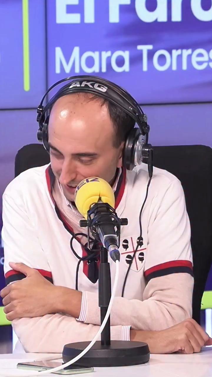 Antomeana se presenta con camiseta del Cagliari en un momento histórico para la radio