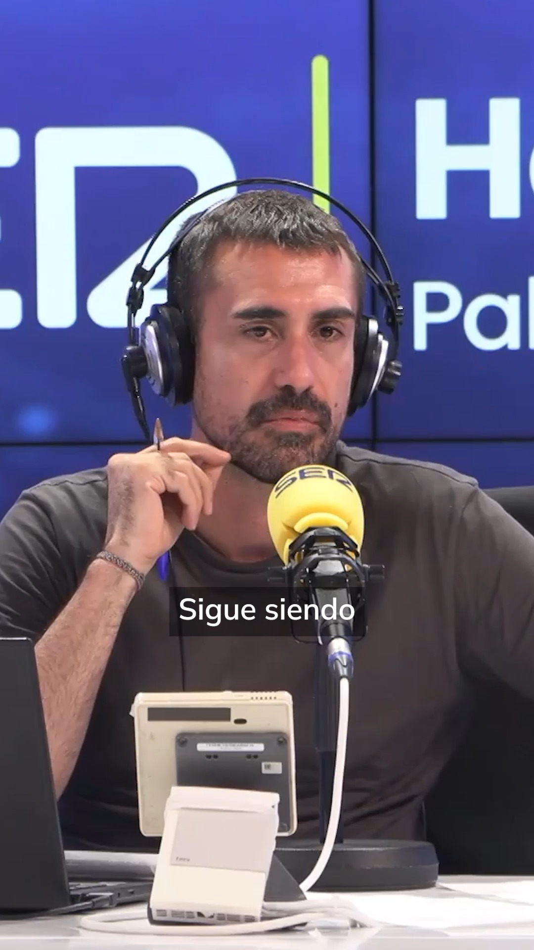El viento amaina esta noche y facilita el ataque a los incendios en Ávila y Madrid