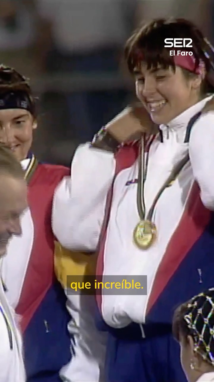 Las 16 guerreras del hockey español conquistan el oro en las Olimpiadas del 92