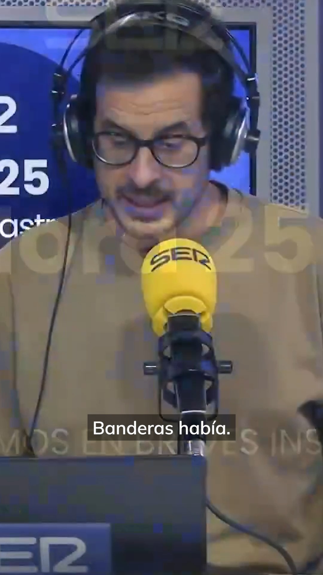Martínez Almeida equipara a ultras y acampados por la vivienda en la Puerta del Sol