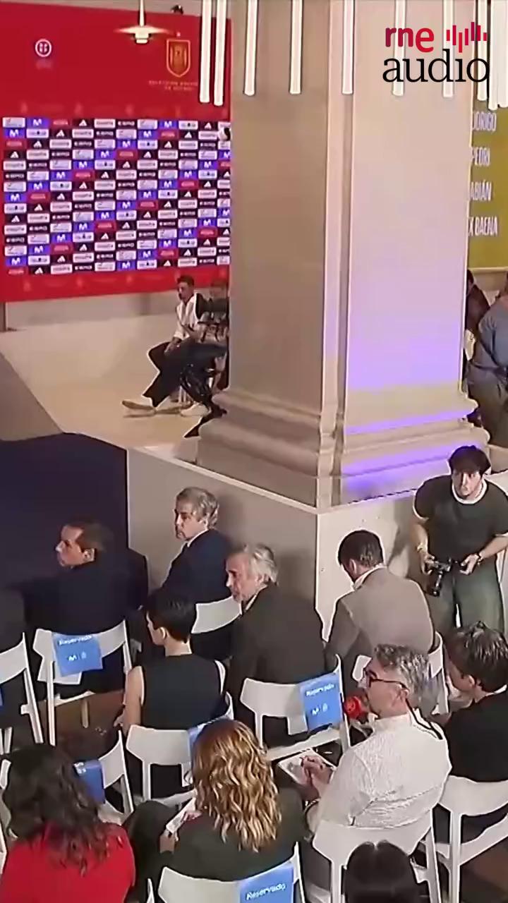 Luis Castro: 'Solo miro si el jugador puede jugar con la selección española'