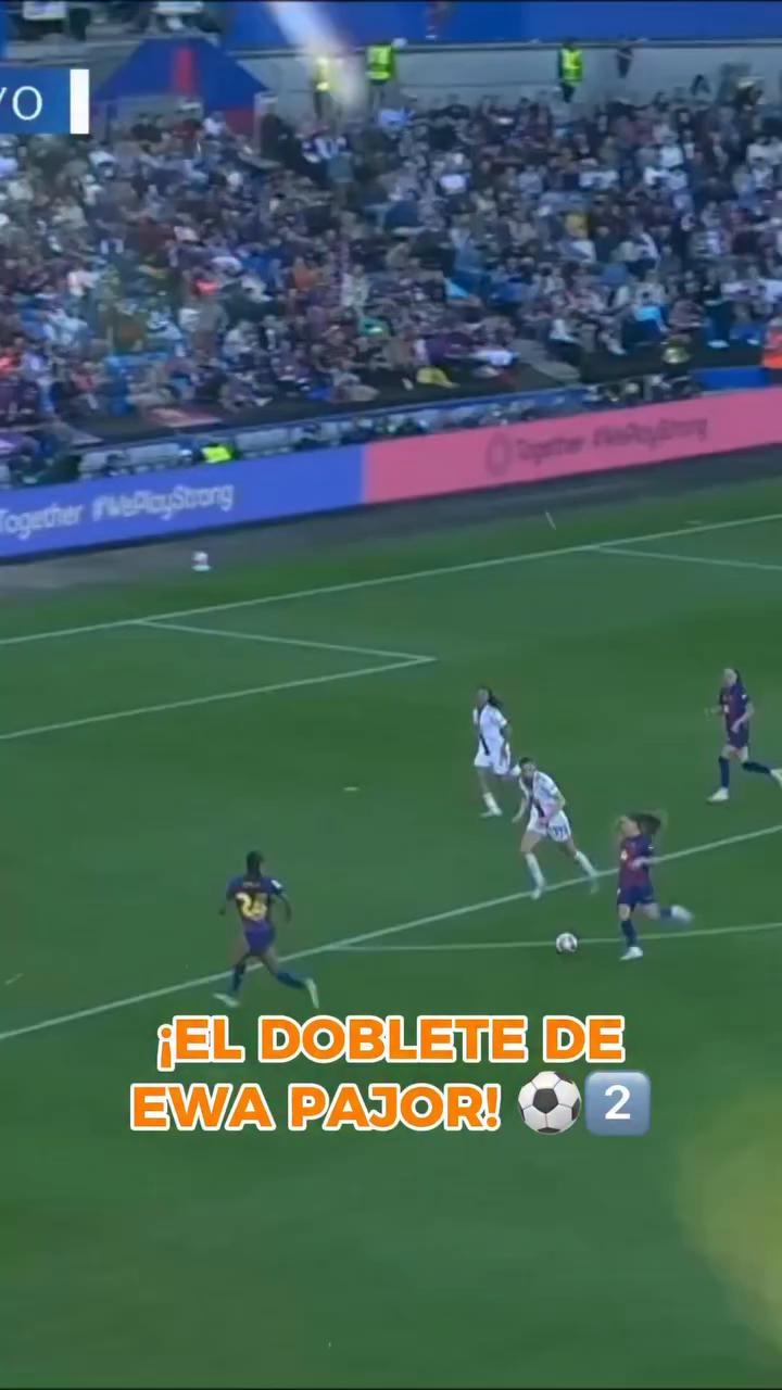 Claudia Pina entrega el balón y Bapayor marca el segundo gol del Barça