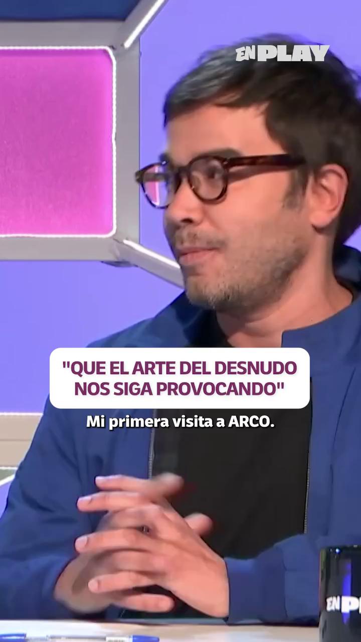 Guillermo descubre el arte ante el falo gigante de Nacho Vidal en Arco