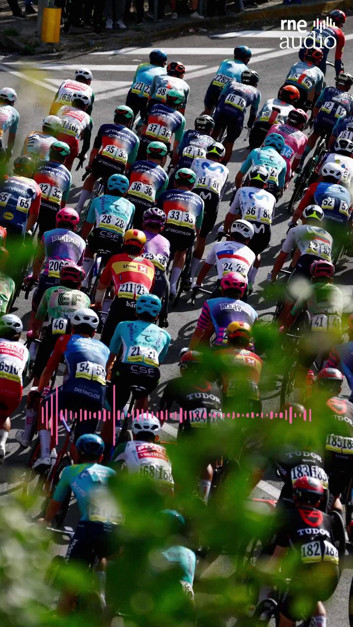 Valerini triunfa en Nápoles tras caída múltiple en adoquines mojados del Giro