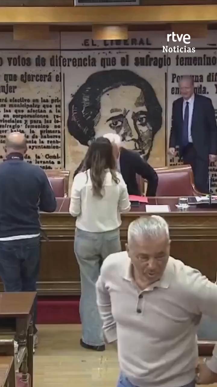 La policía halla 280.000 euros en efectivo en casa de Julio Martínez, amigo de Zapatero