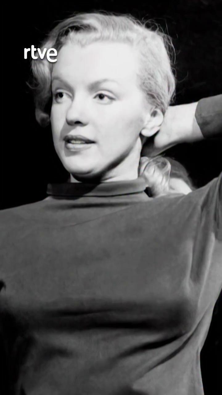 Marilyn Monroe transformó su timidez y voz en un sello icónico
