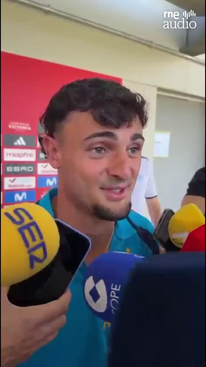 Cucurella no tiene ni idea de su futuro y espera la decisión como todos