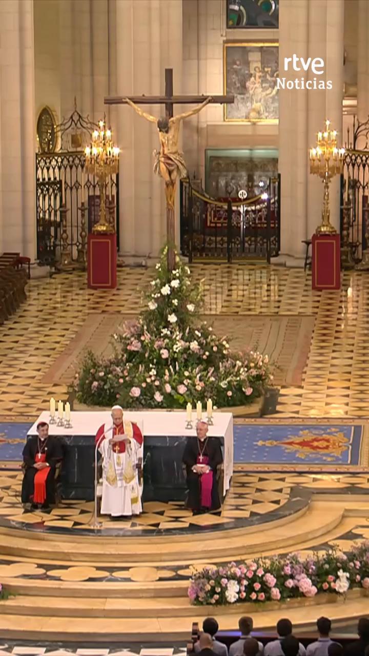 Nuestra Señora de la Almudena llama a derribar los muros que dividen las sociedades