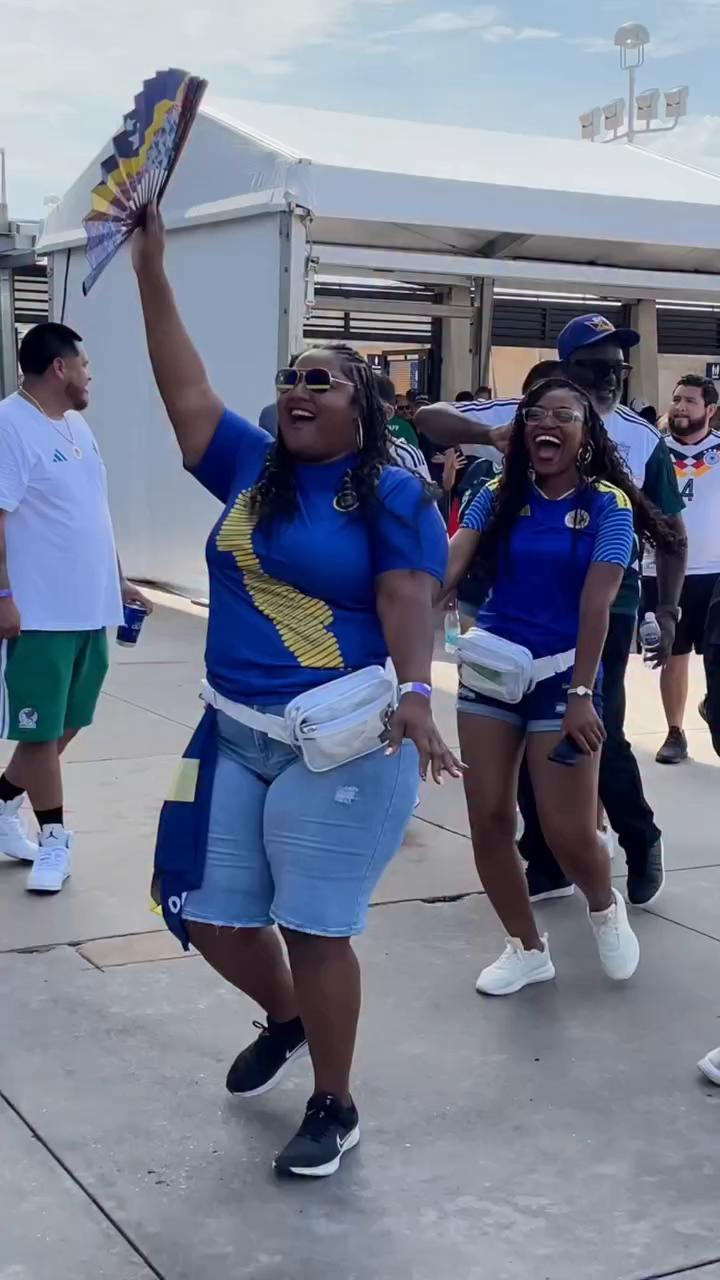 Enthusiastic cheers erupt during thrilling descent and ascent