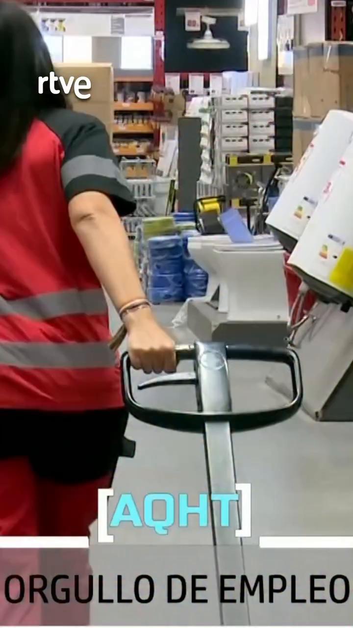 Cinco de cada diez personas LGTBIQ+ vuelven al armario al llegar al trabajo
