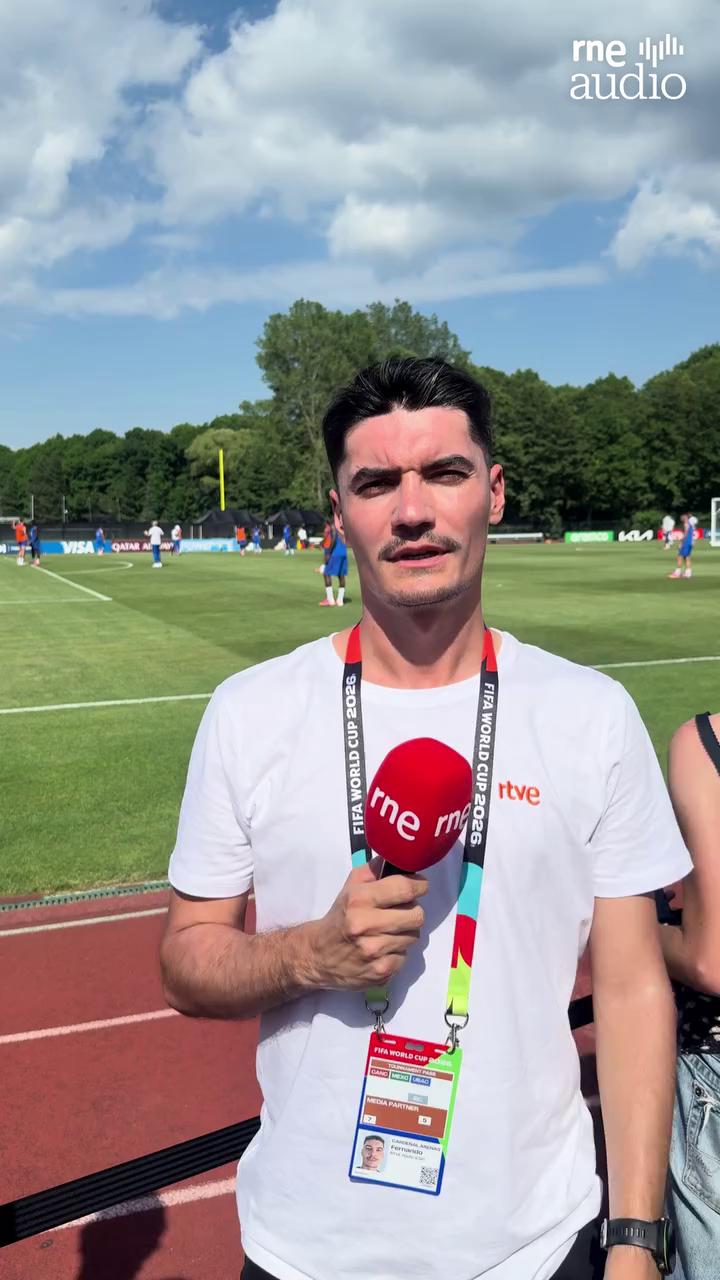 Francia entrena bajo 28 grados para su debut contra Senegal y Noruega