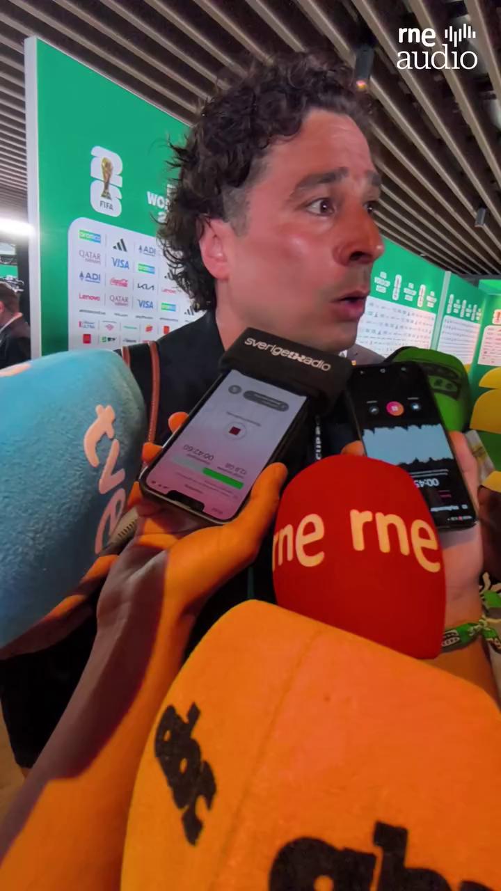 Emoción popular paraliza el país mientras el equipo logra tres puntos clave