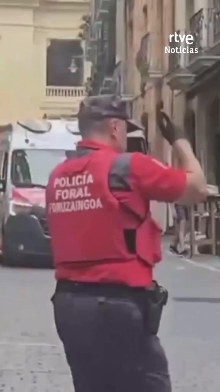 Una persona muere atropellada por un camión de basuras en Pamplona