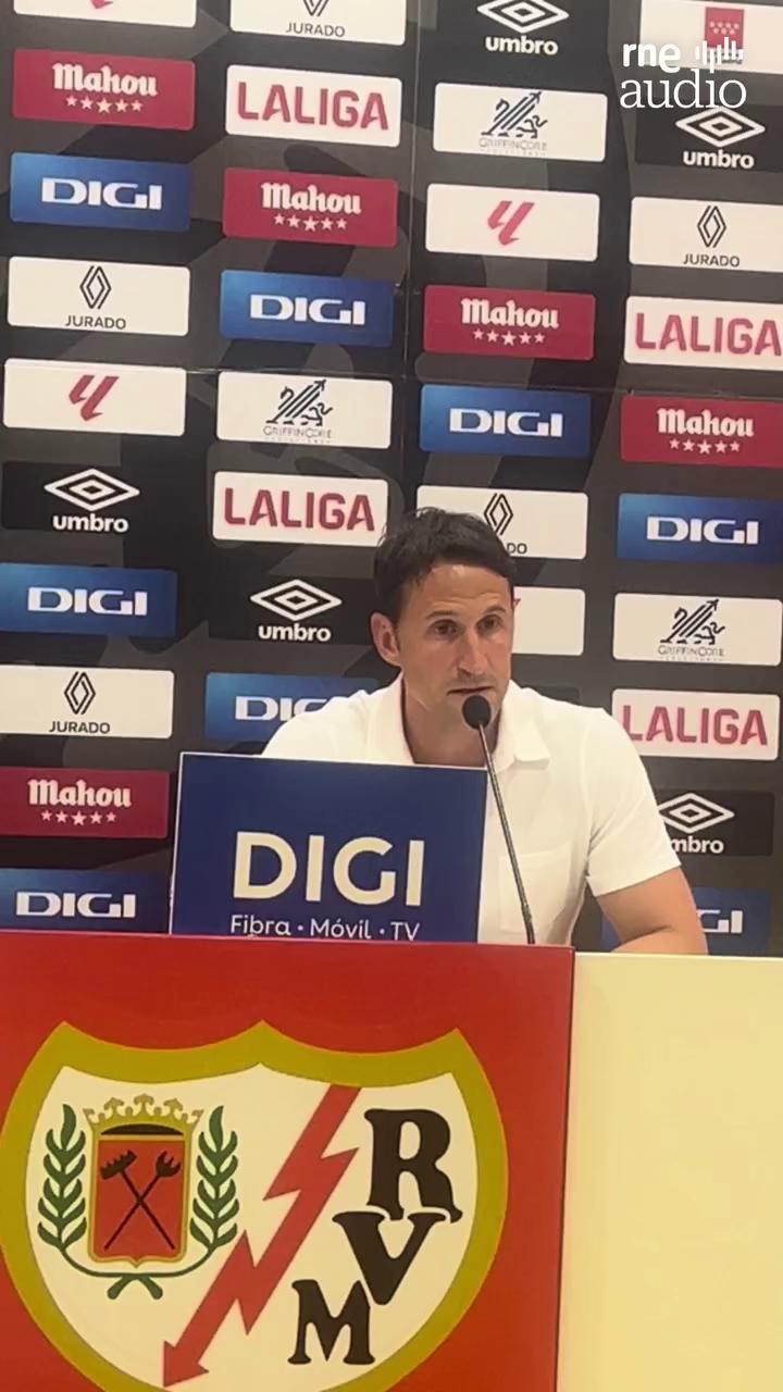 El Rayo Vallecano apuesta por avanzar paso a paso con su nuevo técnico