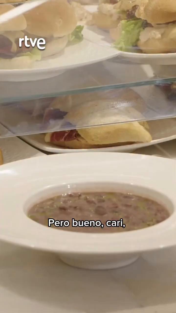 Pamplona seduce con alubias rojas cremosas y morcilla ibérica en cada bocado