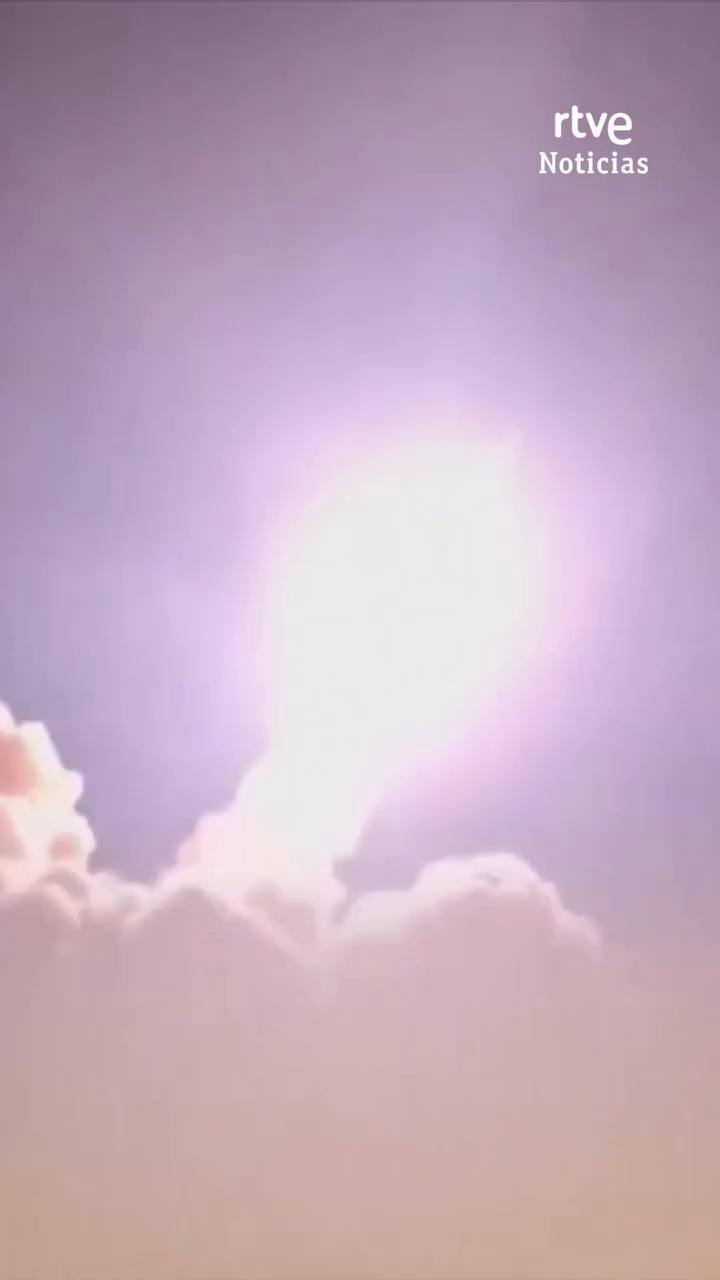Irán ataca bases de EE.UU. en Kuwait y Bahréin con drones y misiles