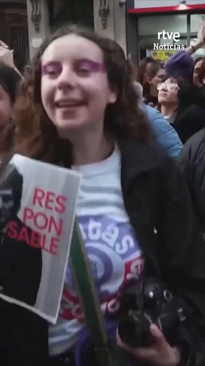 Miles marchan en Buenos Aires por los 11 años de Ni una menos