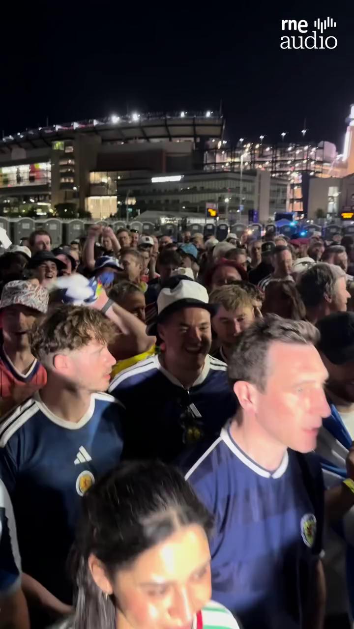 Vecinos de Boston ofrecen parking a 100 dólares cerca del estadio de los Patriots