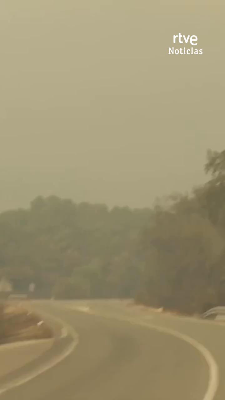 Incendios arrasan pueblos de Ávila: evacuaciones y explotaciones agrícolas en llamas
