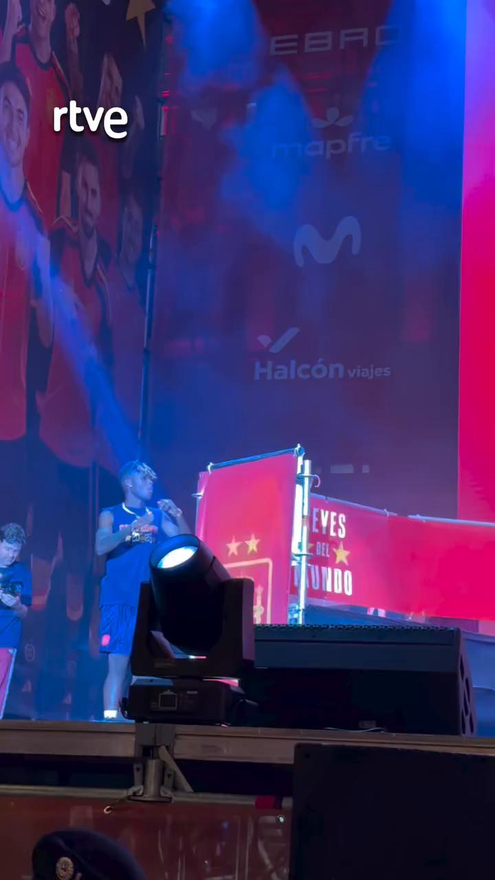 Video presenta únicamente música sin diálogo ni narración