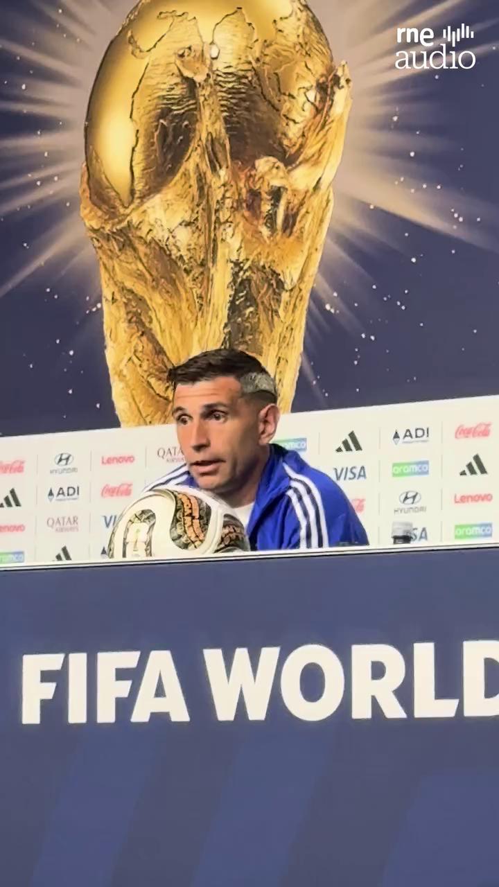 Pau Torres sigue la Liga española y confía en las armas de su selección