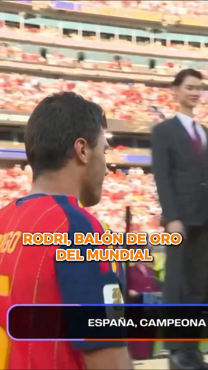 Rodri recibe el Balón de Oro del Mundial tras saludo de Trump