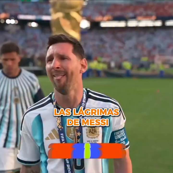 Messi llora tras perder la final del Mundial a sus 39 años
