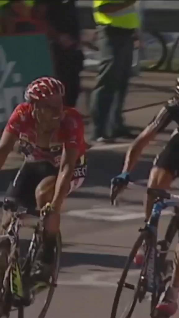 Chris Froome gana la etapa con una exhibición ante Contador y Nibali