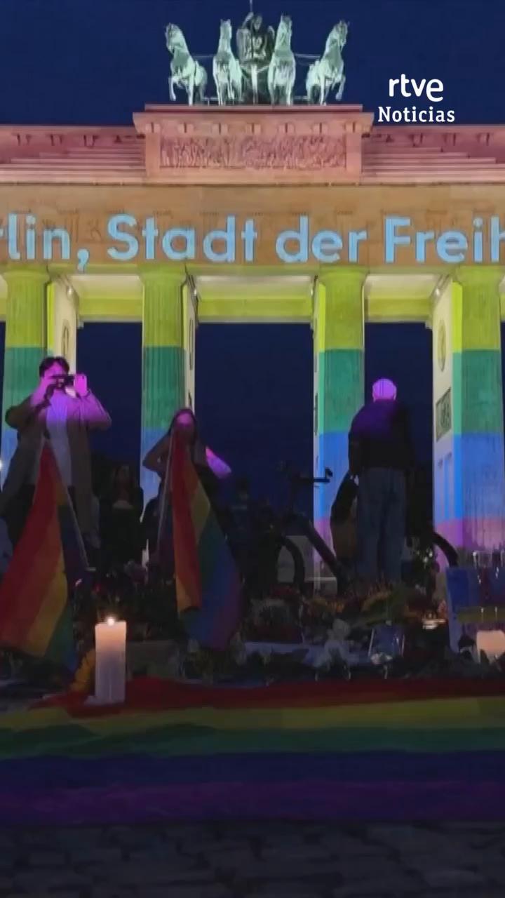 Miles protestan en Berlín contra el atropello mortal en el Orgullo LGTBI