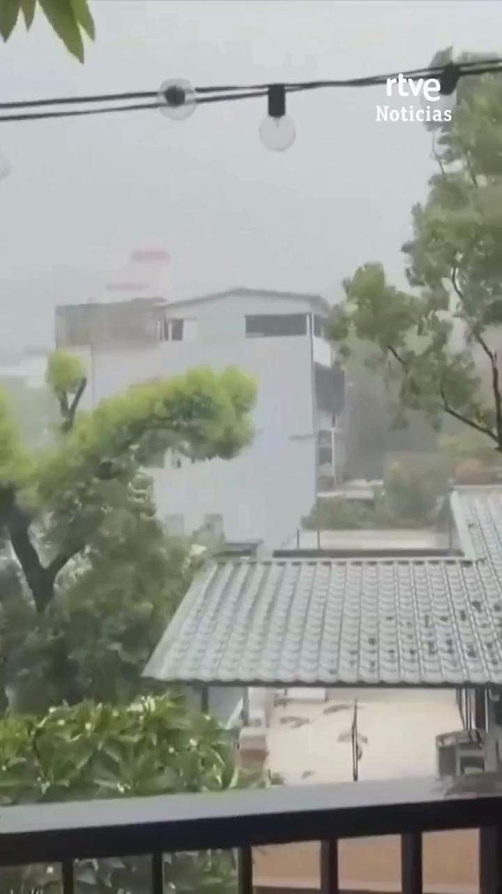 El tifón Babi avanza hacia el este de China con alerta roja y evacuaciones masivas