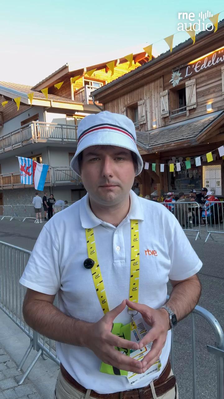 Pogacar destroza el récord de Pantani en el Alpe d'Huez y gana en solitario