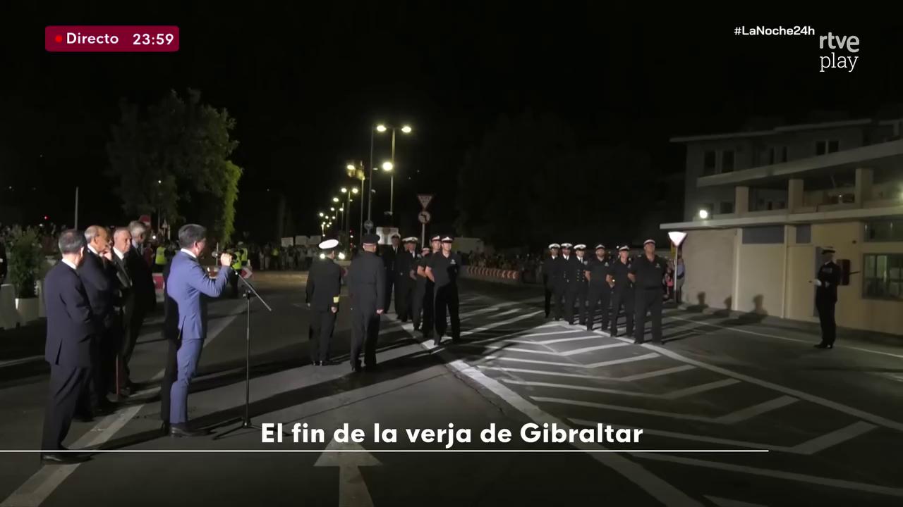 Caen las vallas de Gibraltar: Picardo y Franco cruzan sin pasaportes