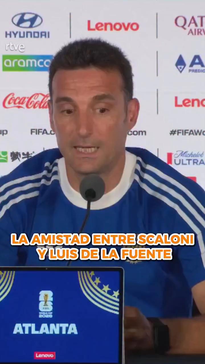 Luis celebra el merecido éxito de un gran colaborador en la selección