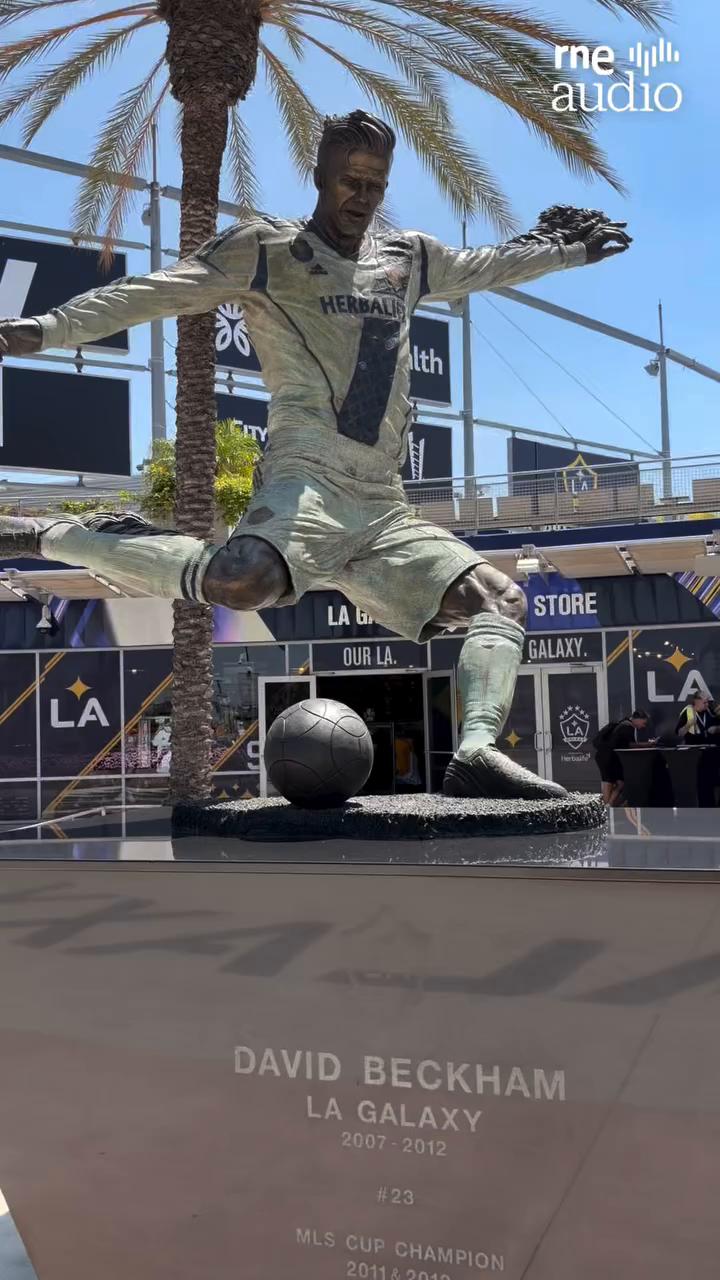 La selección española entrena en el estadio histórico de Los Ángeles Galaxy