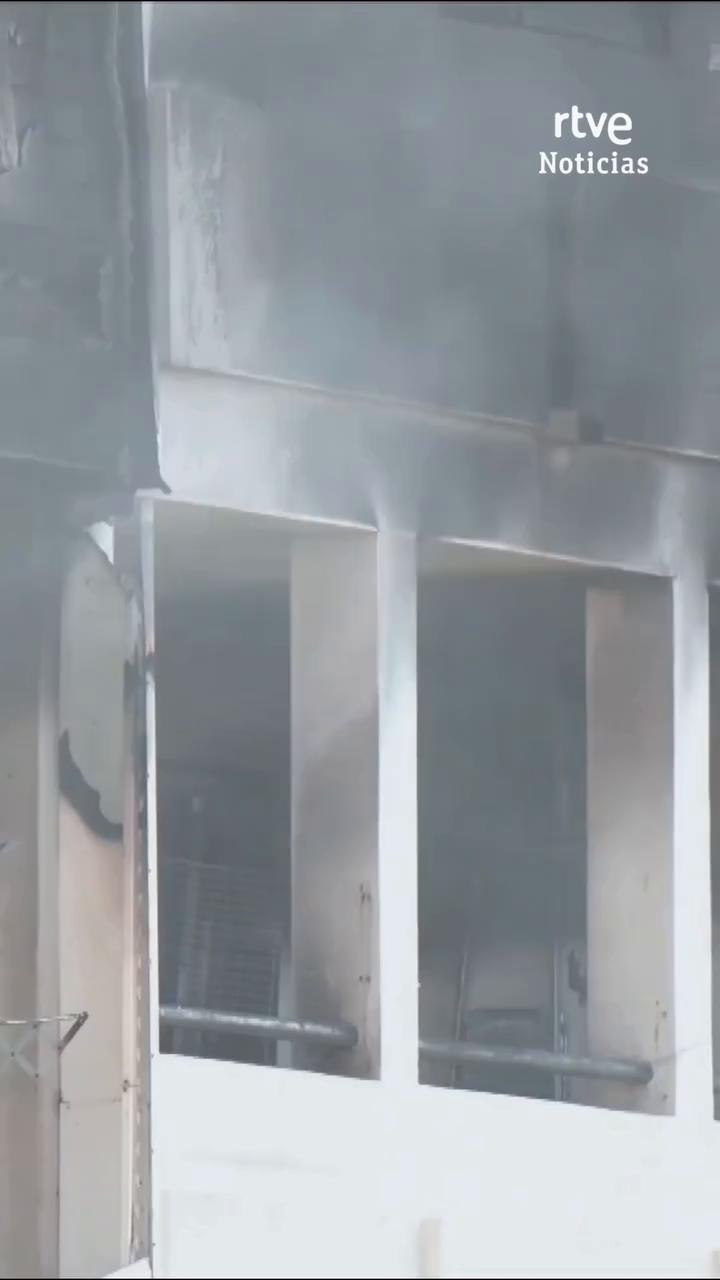 Dos niños mueren en un incendio en Benalmádena y su madre está grave