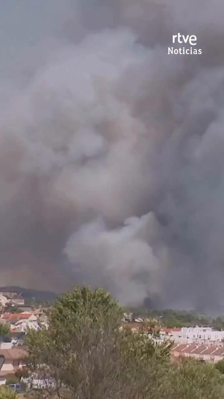 Incendios forestales en Madrid y Ávila obligan a confinar y desalojar a vecinos