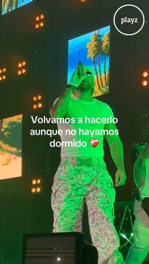 La letra invita a vivir el presente mientras se siente perdido en la historia