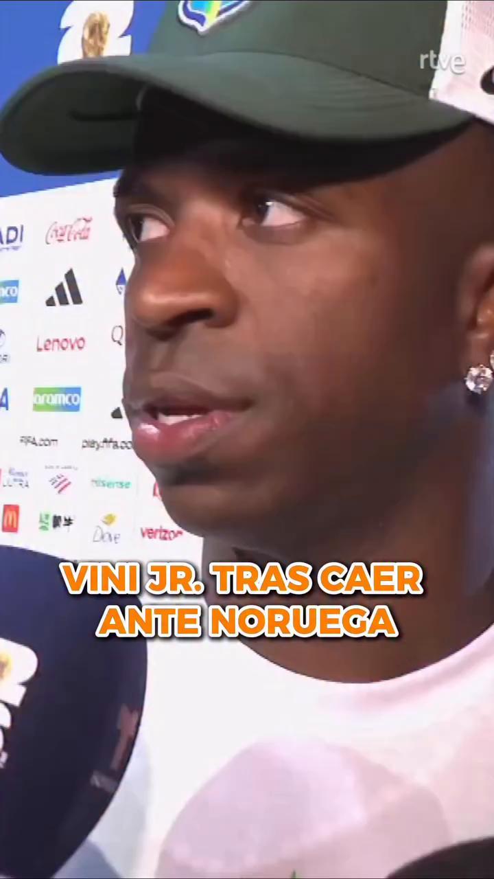 Pressão na Copa do Mundo é enorme e seleção precisa evoluir, afirma jogador