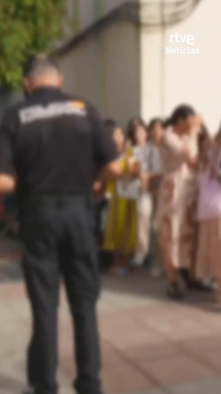 Decenas de menores hacen cola en Ceuta para acceder a la tutela del Estado