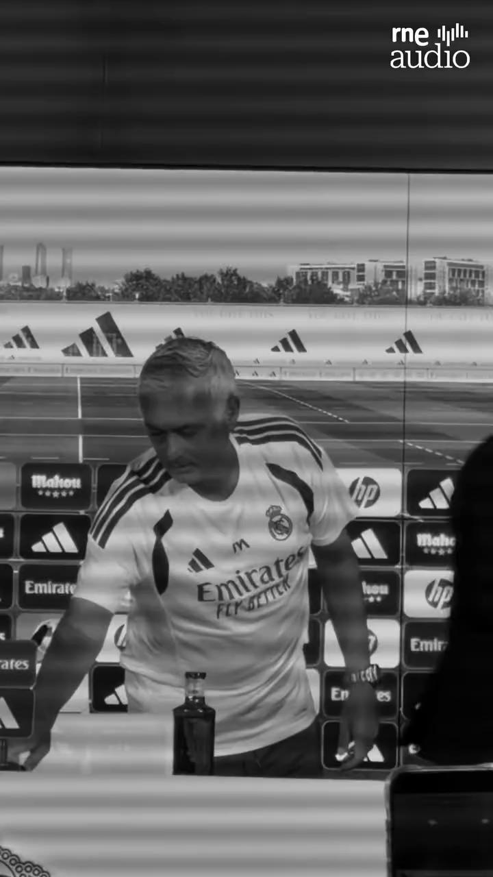 Mourinho regresa al Real Madrid con una comparecencia de más de 40 minutos