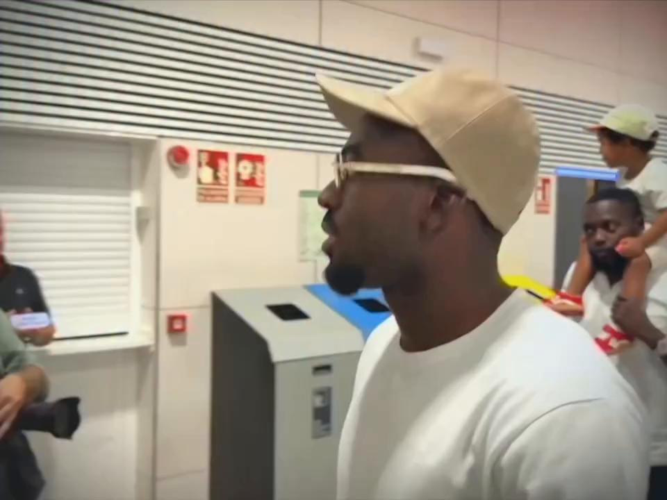 Fofana ya está en Sevilla y Ceballos regresa al Betis tras nueve años